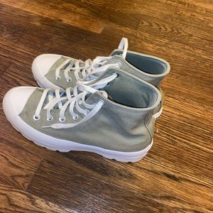 CONVERSE LUGGED SHOES